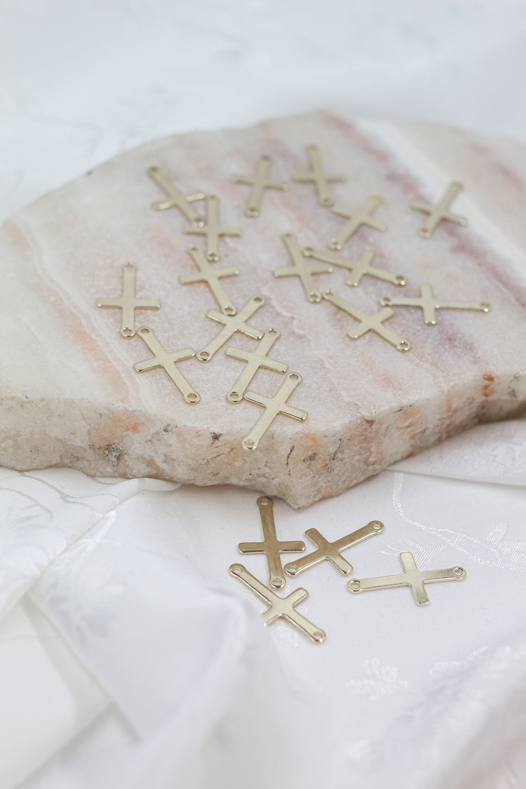 Cross Connector Charm