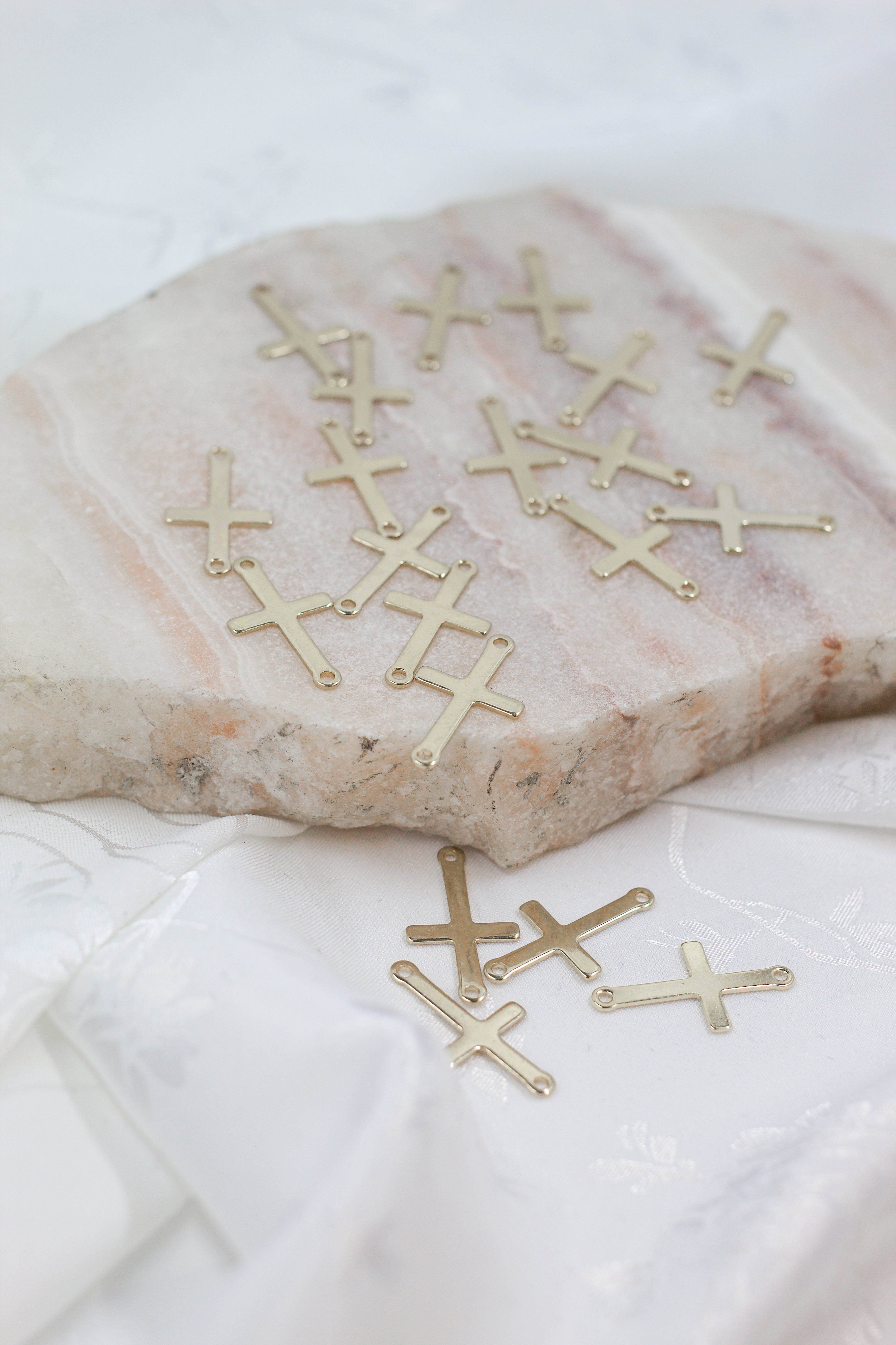 Cross Connector Charm