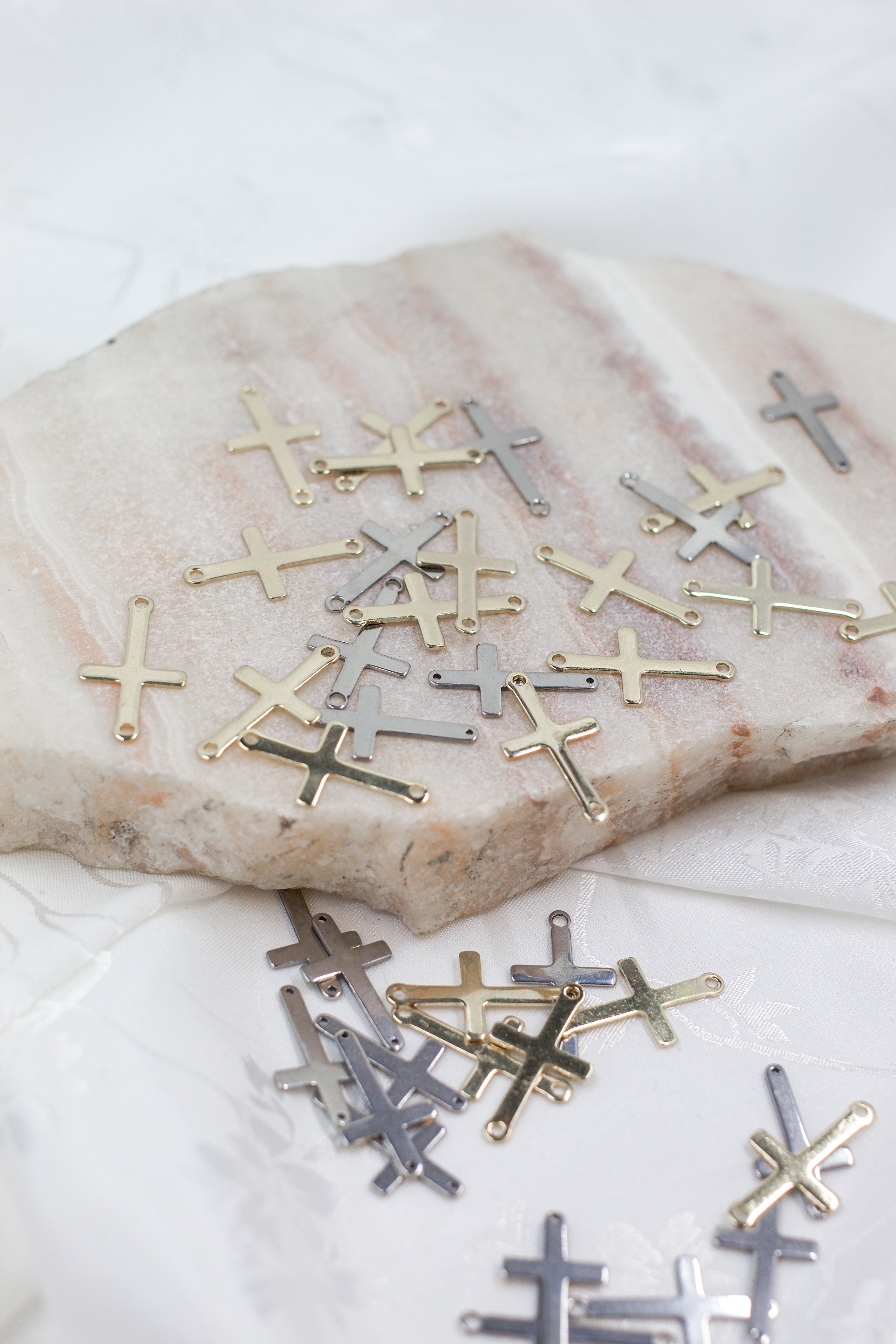 Cross Connector Charm